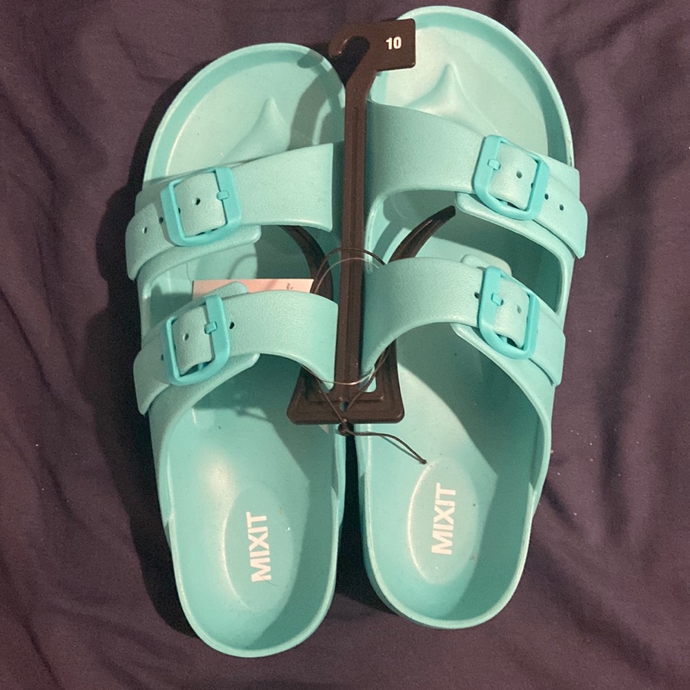 SIZE 10 sandals